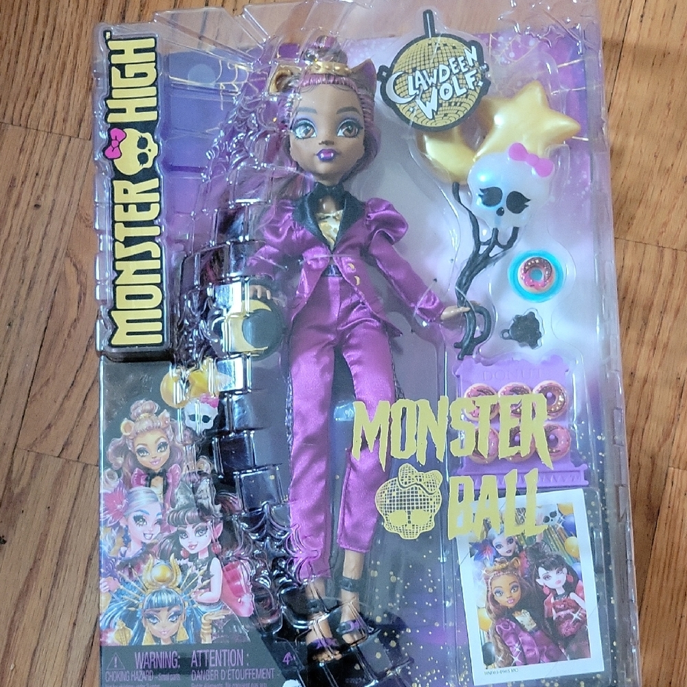 Monster High Clawdeen Wolf Monster Ball Doll & Accessories